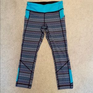 Lululemon high rise, cropped size 6